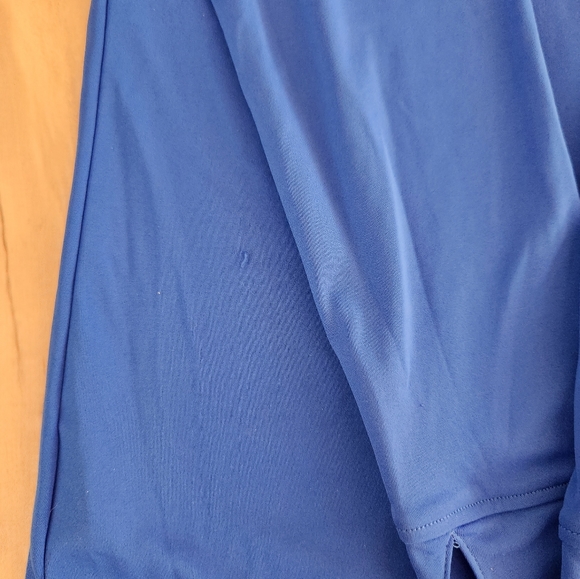 Under Armour women's heat gear running top - Picture 3 of 6